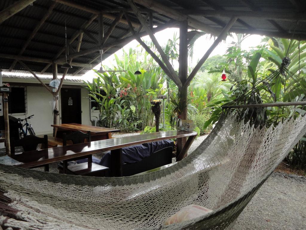 Cabinas Tropicales Пуерот-Хіменес Екстер'єр фото