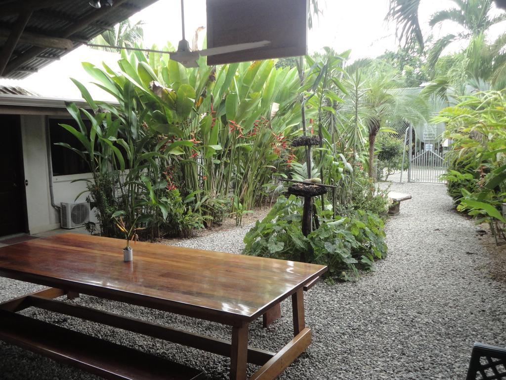 Cabinas Tropicales Пуерот-Хіменес Екстер'єр фото