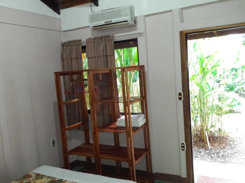 Cabinas Tropicales Пуерот-Хіменес Екстер'єр фото
