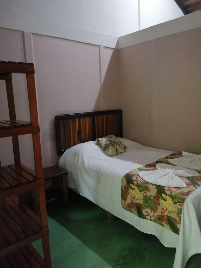 Cabinas Tropicales Пуерот-Хіменес Екстер'єр фото